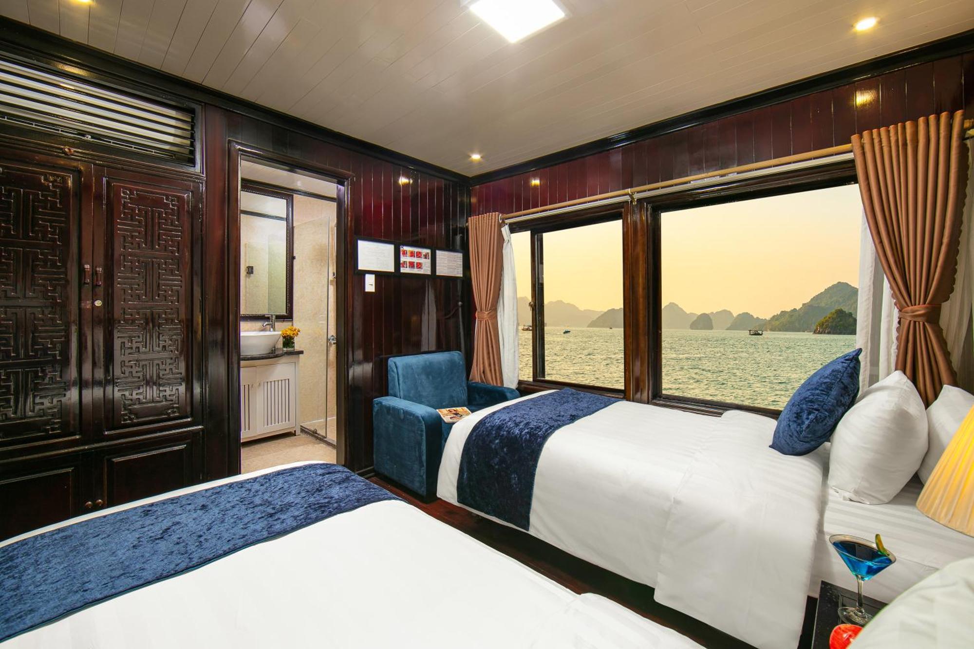 ฮาลอง แฟนตาซี ครูซ Hotel ภายนอก รูปภาพ