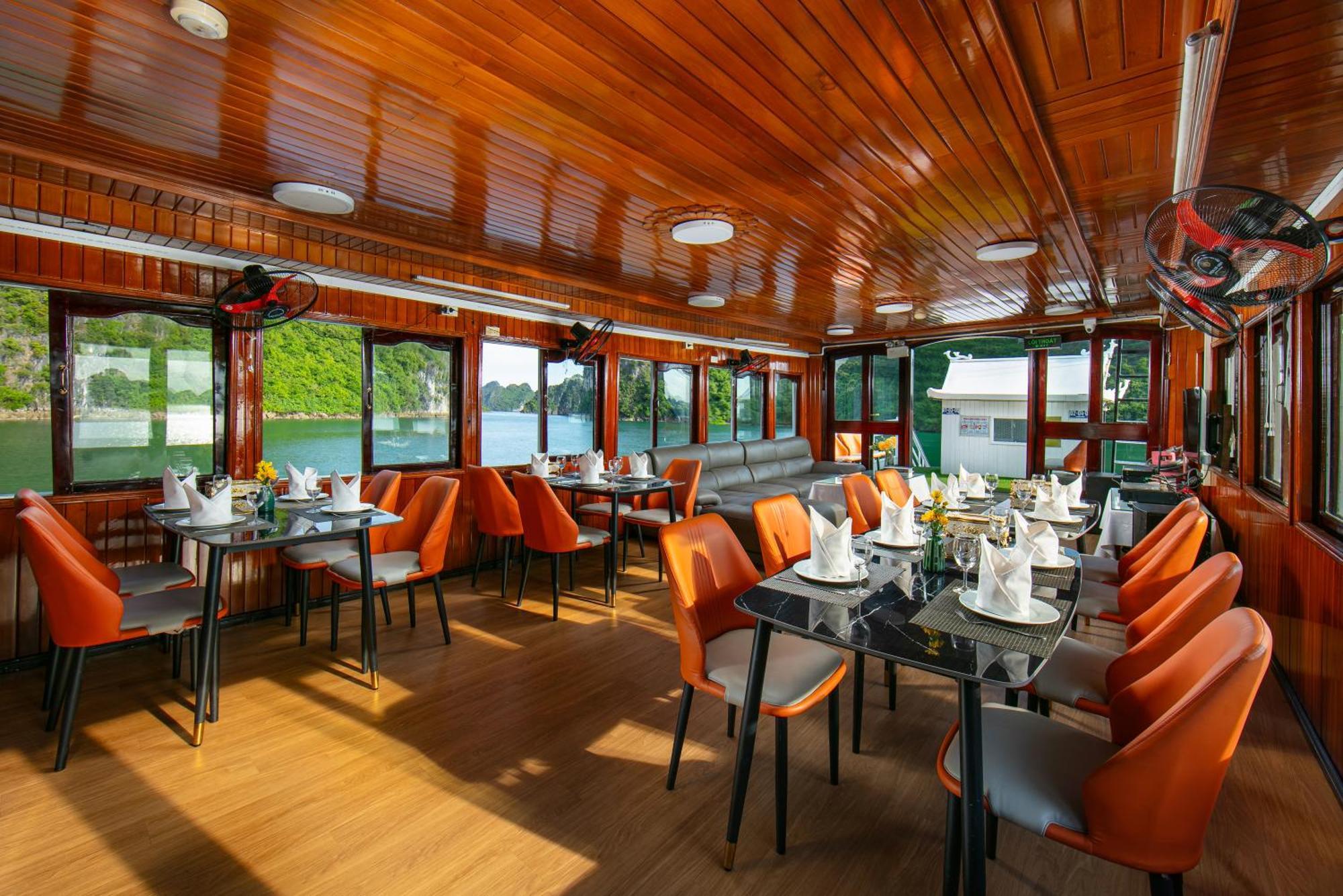 ฮาลอง แฟนตาซี ครูซ Hotel ภายนอก รูปภาพ