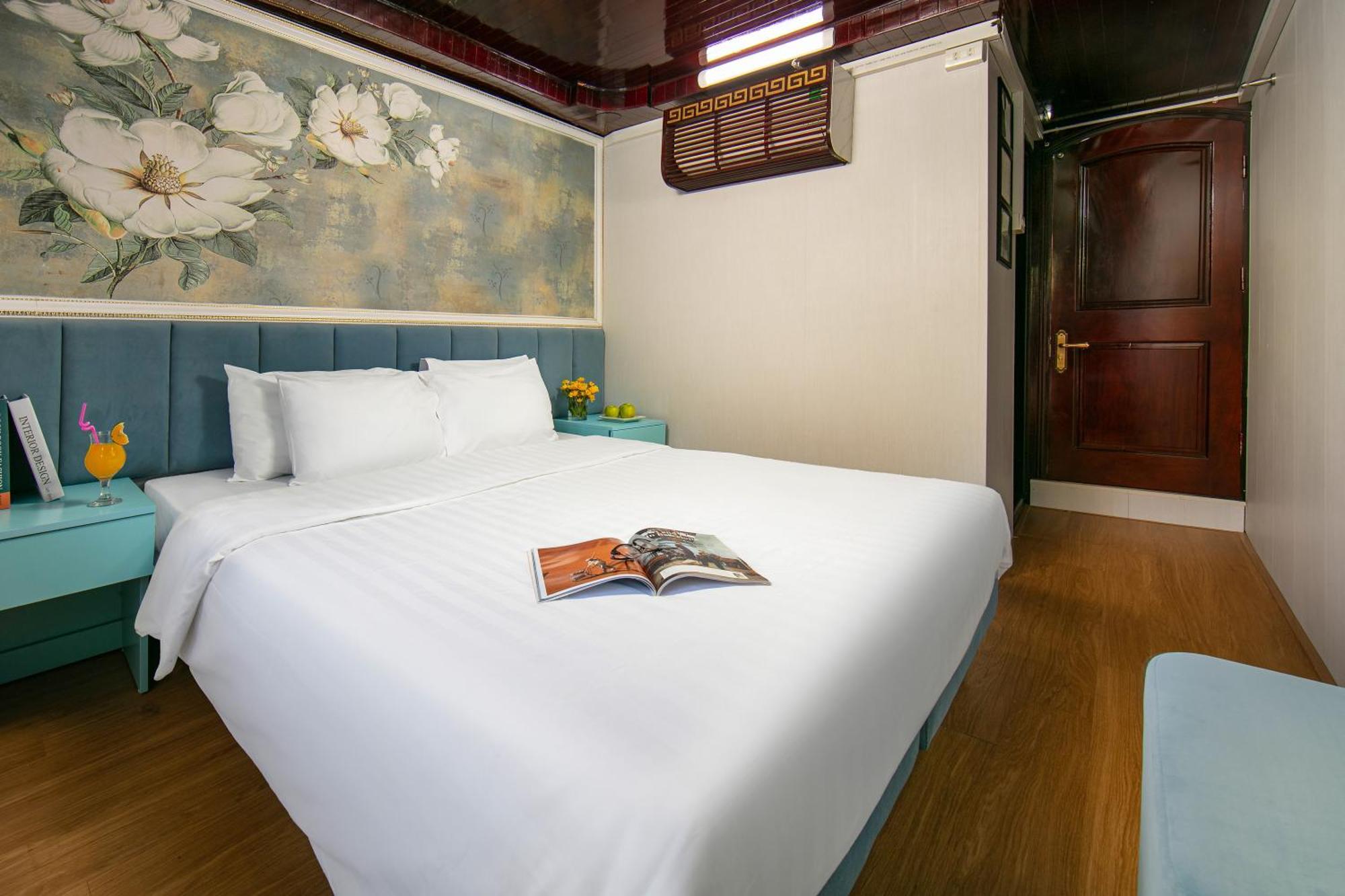 ฮาลอง แฟนตาซี ครูซ Hotel ภายนอก รูปภาพ